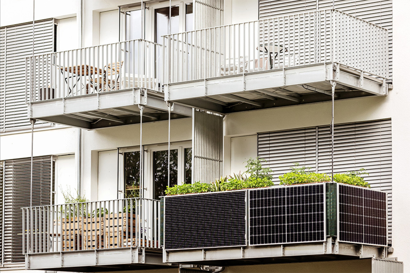 Balkon&shy;kraftwerk bei ELTECWORX Meister der Elektrotechnik in Hanau
