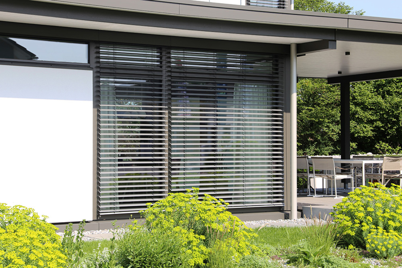 Rollladen&shy;steuerung bei ELTECWORX Meister der Elektrotechnik in Hanau